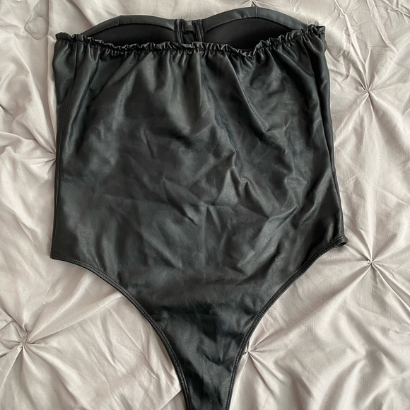 Top en cuire porter une fois taille L - Picture 2 of 2